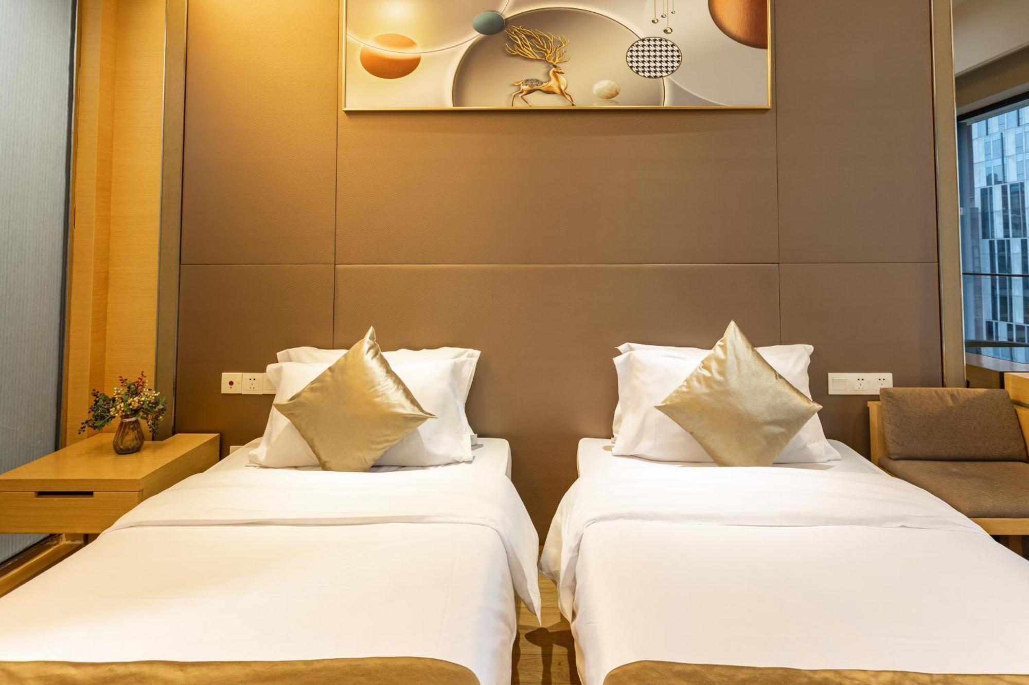 Guangzhou Xing Yi International Apartment - Poly World Branch ภายนอก รูปภาพ