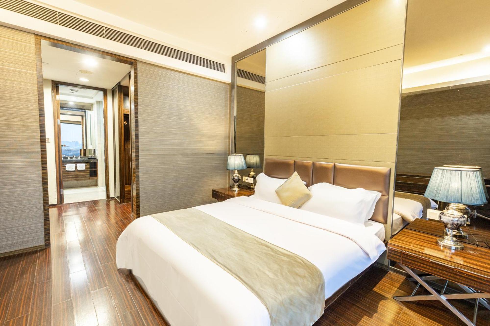 Guangzhou Xing Yi International Apartment - Poly World Branch ภายนอก รูปภาพ