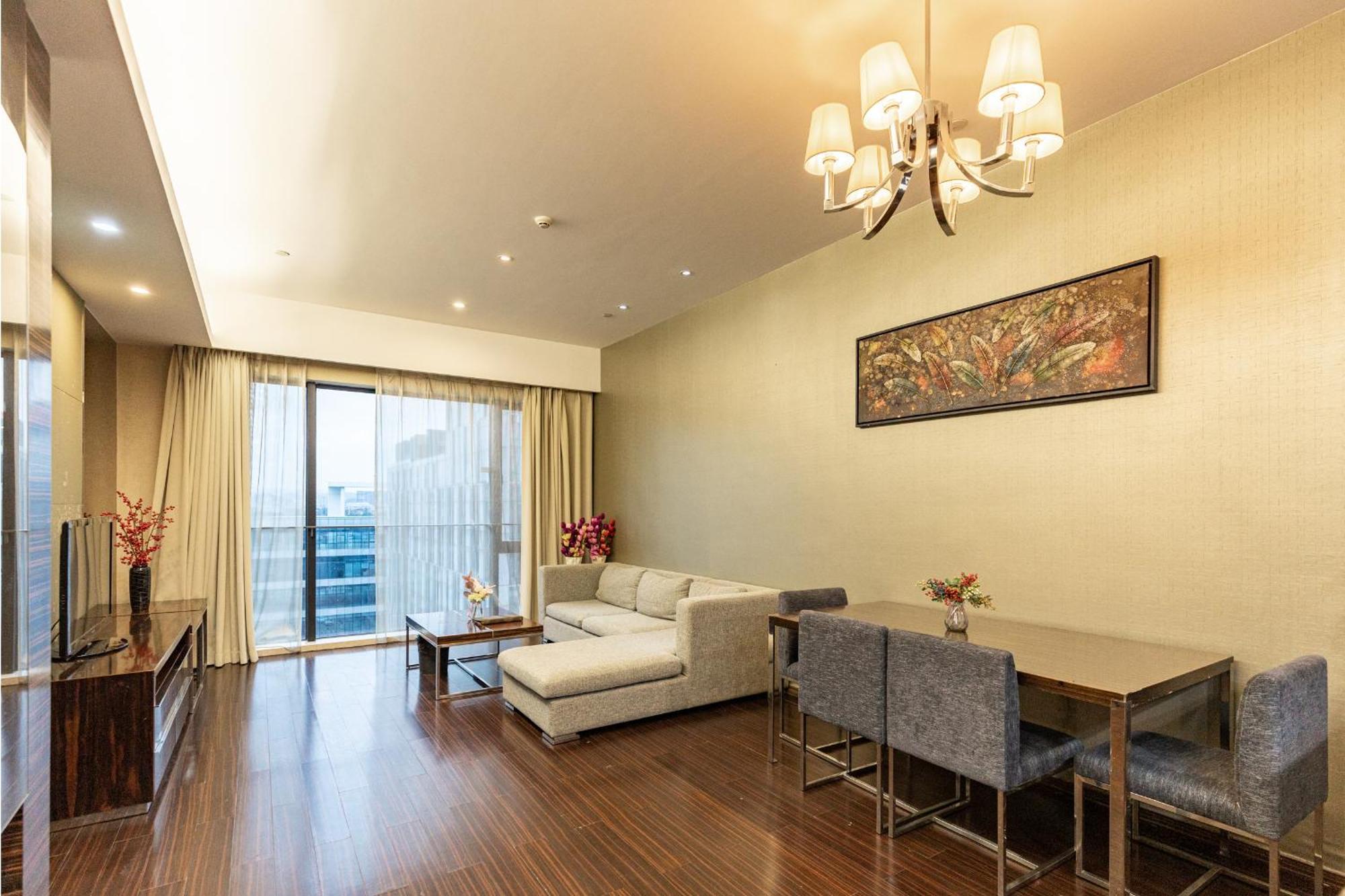 Guangzhou Xing Yi International Apartment - Poly World Branch ภายนอก รูปภาพ