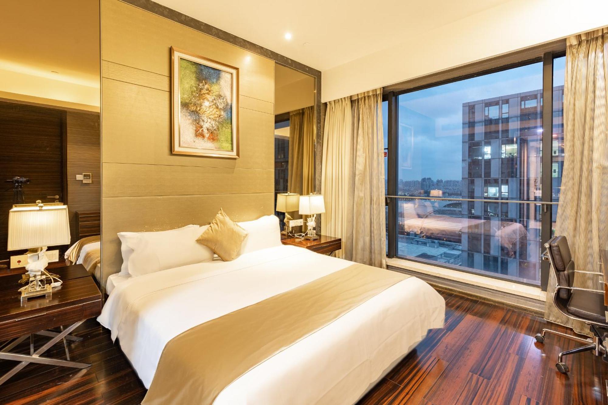 Guangzhou Xing Yi International Apartment - Poly World Branch ภายนอก รูปภาพ