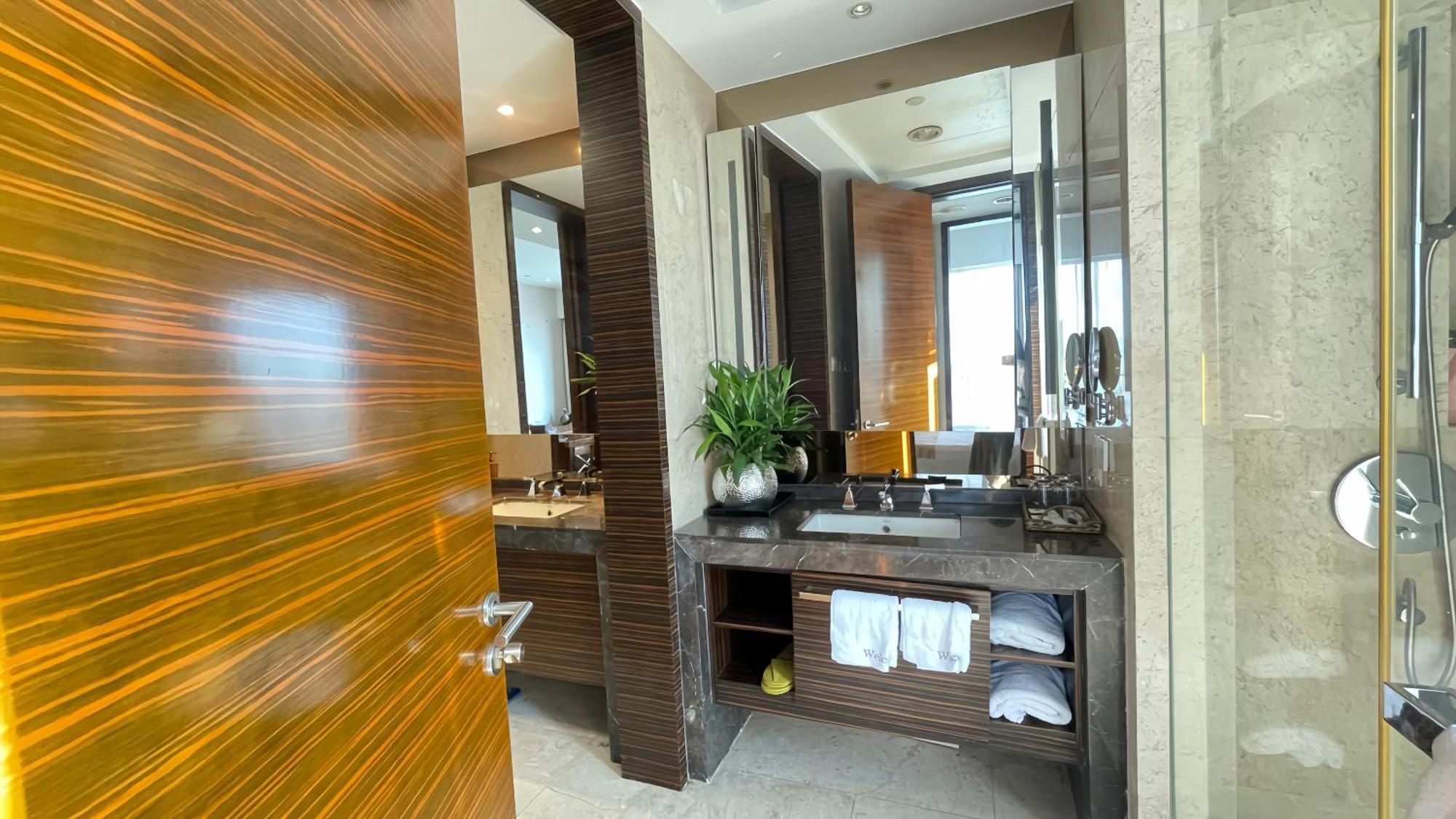 Guangzhou Xing Yi International Apartment - Poly World Branch ภายนอก รูปภาพ