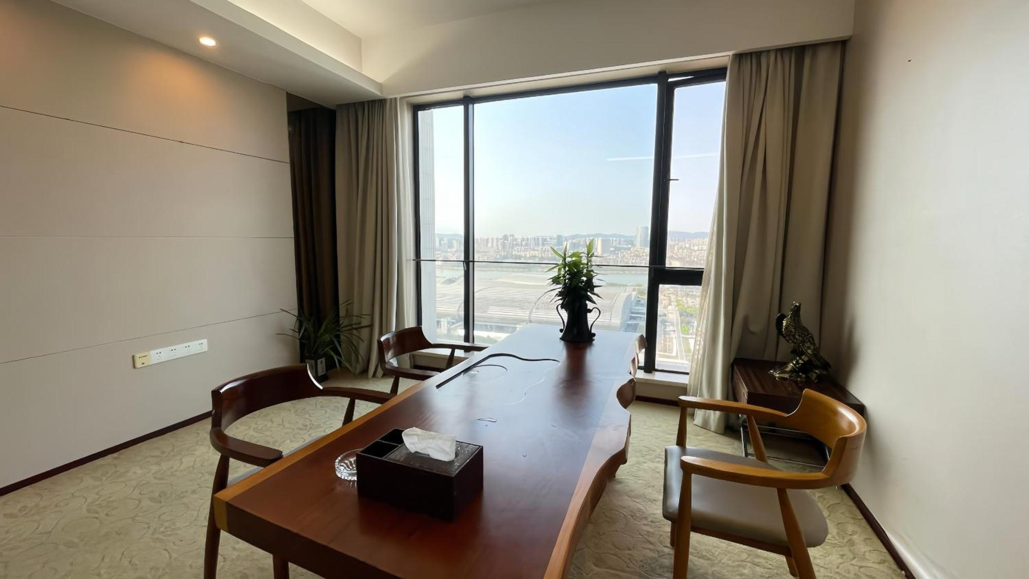 Guangzhou Xing Yi International Apartment - Poly World Branch ภายนอก รูปภาพ